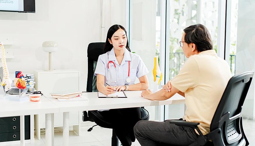 consults patients with osteoarthritis