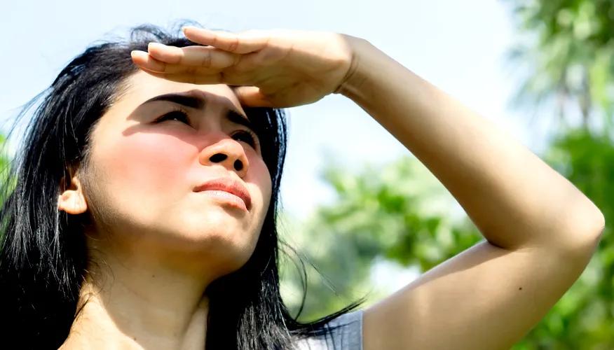 What is the summer skincare routine for dry skin