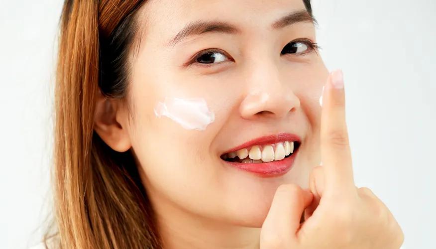 How to prevent dry skin during winter season