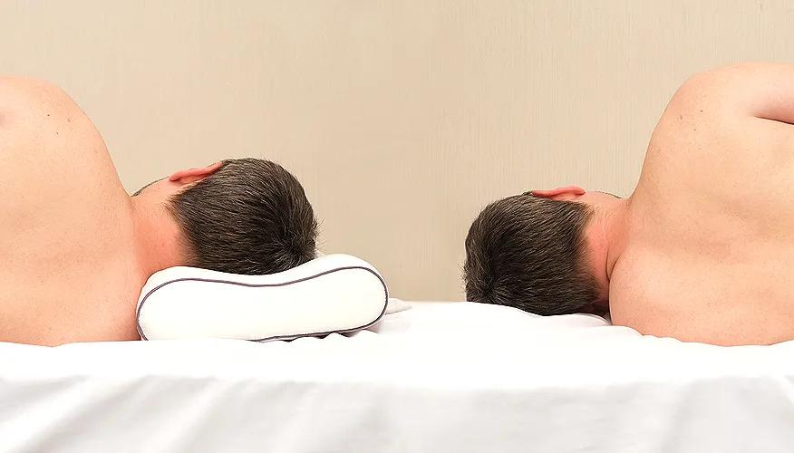 How to start sleeping without a pillow?