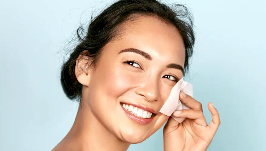 Set your foundation with translucent powder