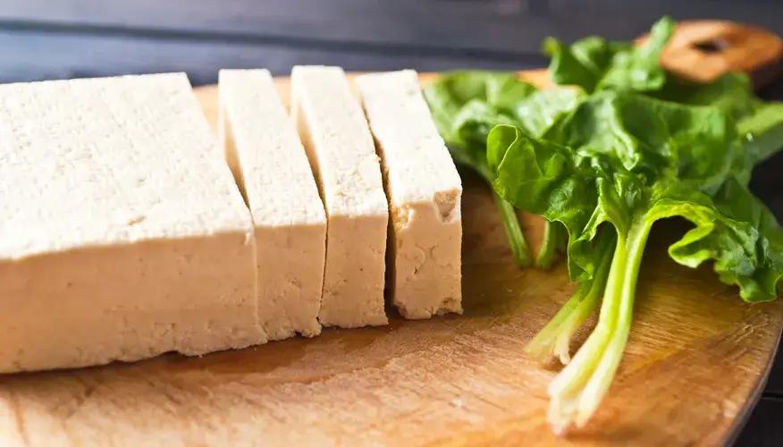 Spinach curry with tofu