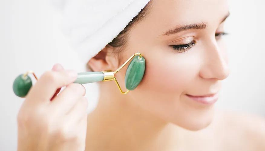 What Are The Tools Required For A Facial Massage?
