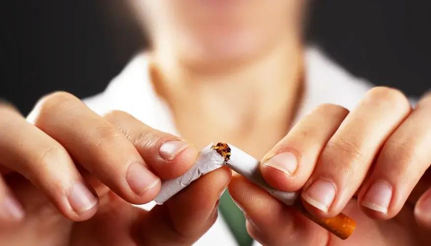 Smoking-related brain health issues on different ages