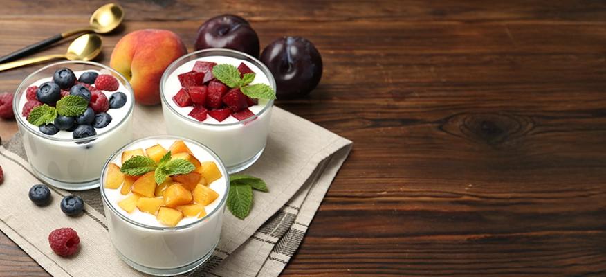 Greek Yogurt vs Plain Yogurt: Health and Probiotic Benefits