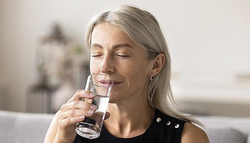 Tips for tackling menopausal dry mouth