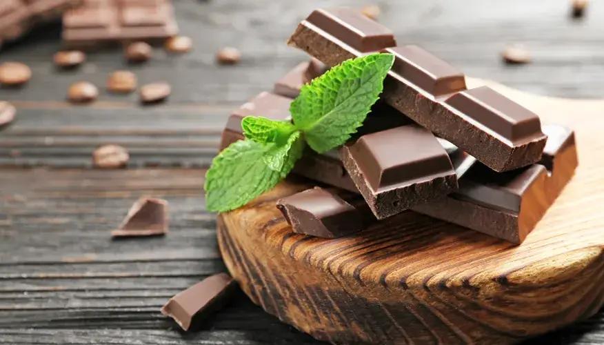 Dark chocolate with Mint