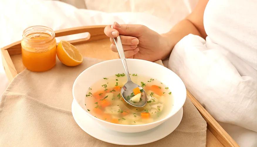 What are some good meals to eat when you have a sore throat?