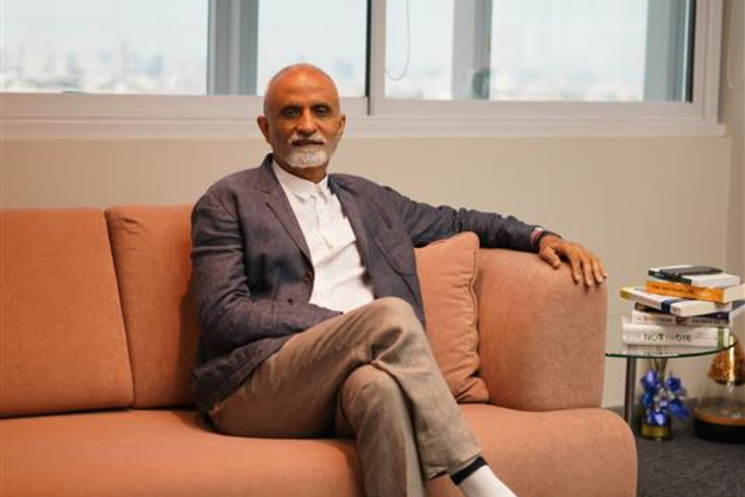 Vivek Dhawan